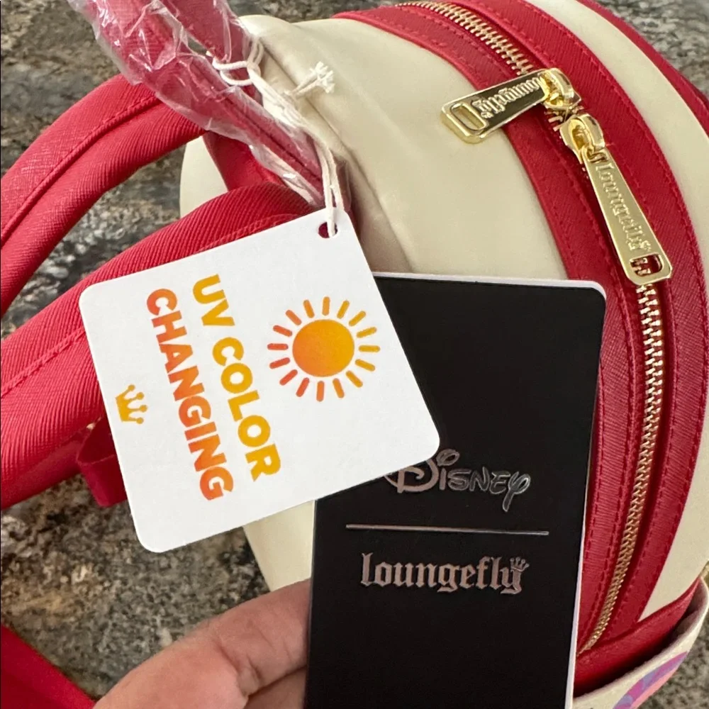 ALICE IN WONDERLAND COLOR CHANGING ROSES BACKPACK - Picture 6 of 6